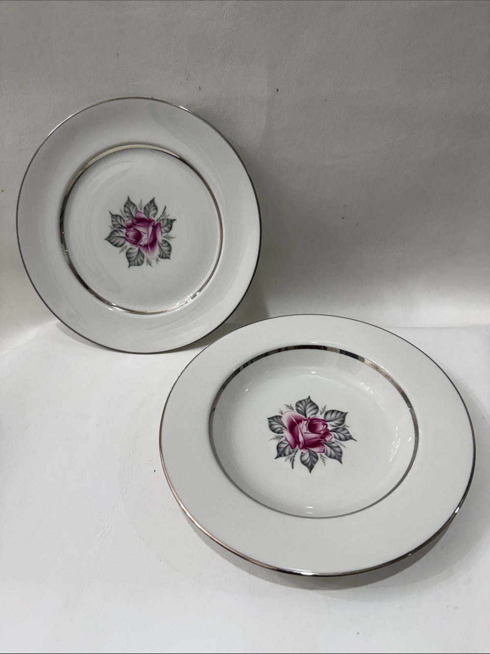 Royal Jackson Carmen Red Rose 8 In White Bowl & Saucer Set Platinum Silver Rim